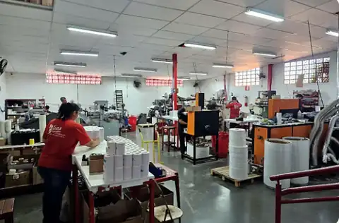 Fábrica e produção da Elias Etiquetas